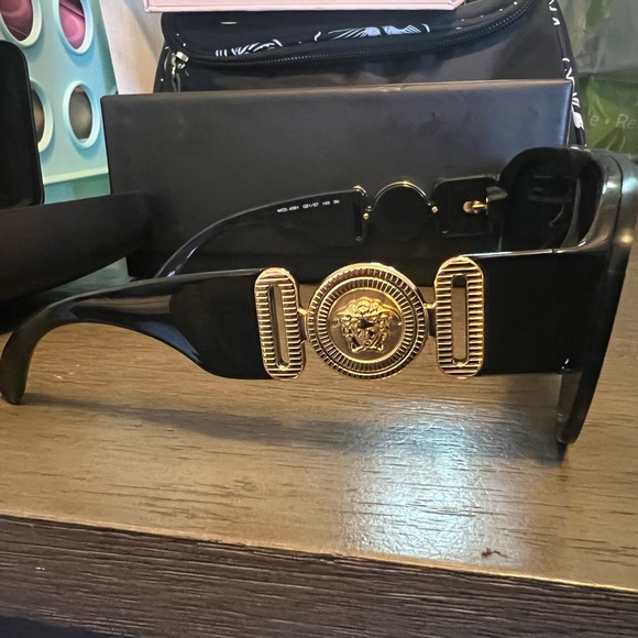 Versace glasses - Picture 3 of 8